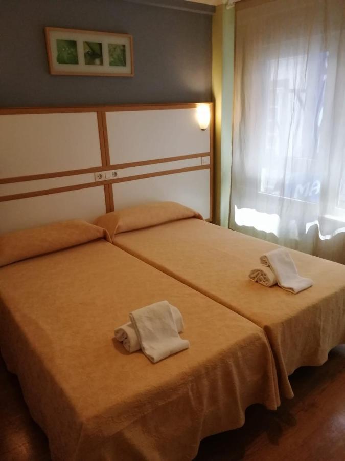 א-קורוניה Hostal Mara מראה חיצוני תמונה