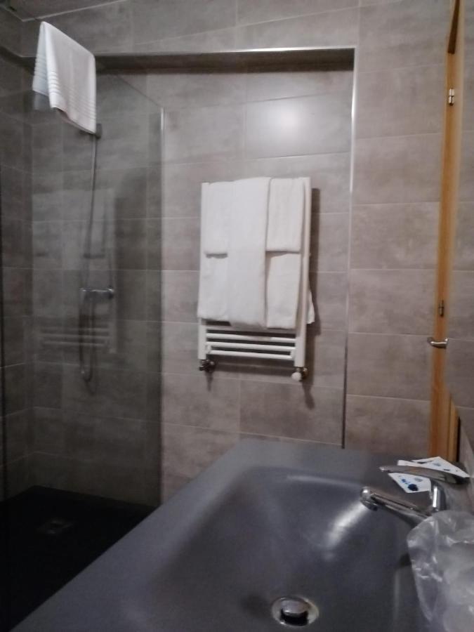 א-קורוניה Hostal Mara מראה חיצוני תמונה