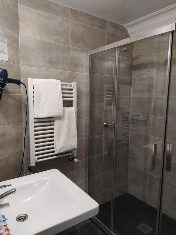 א-קורוניה Hostal Mara מראה חיצוני תמונה