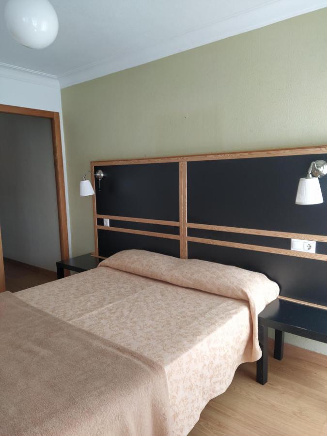 א-קורוניה Hostal Mara מראה חיצוני תמונה
